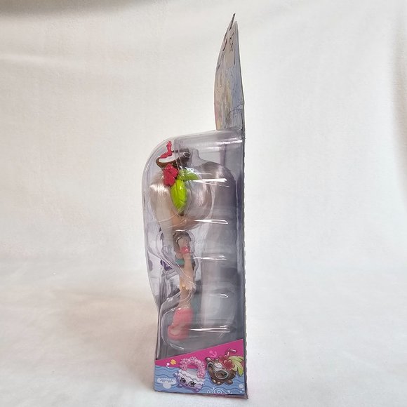 Moose Toys Shopkins Shoppies Kokonut Beach Style Doll & Exclusive Figure NEW - Picture 6 of 7